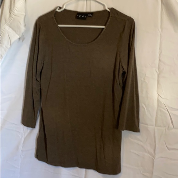 Tribal Tops - Tribal top with 3/4 sleeves